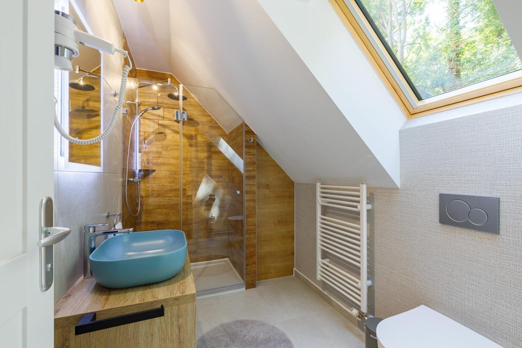 Lepke Apartmanhaz Es Etterem Tihany Exteriör bild