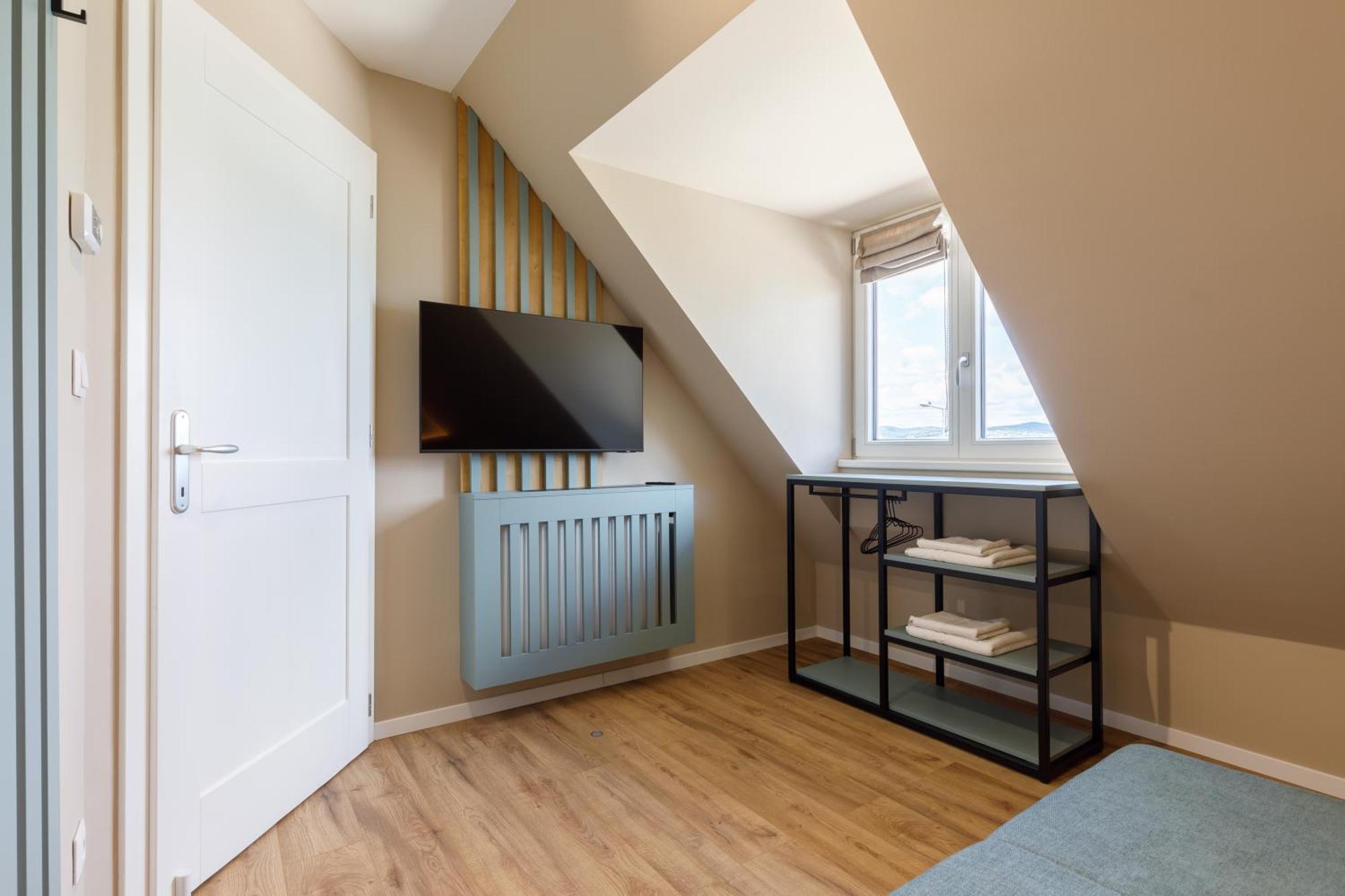 Lepke Apartmanhaz Es Etterem Tihany Exteriör bild